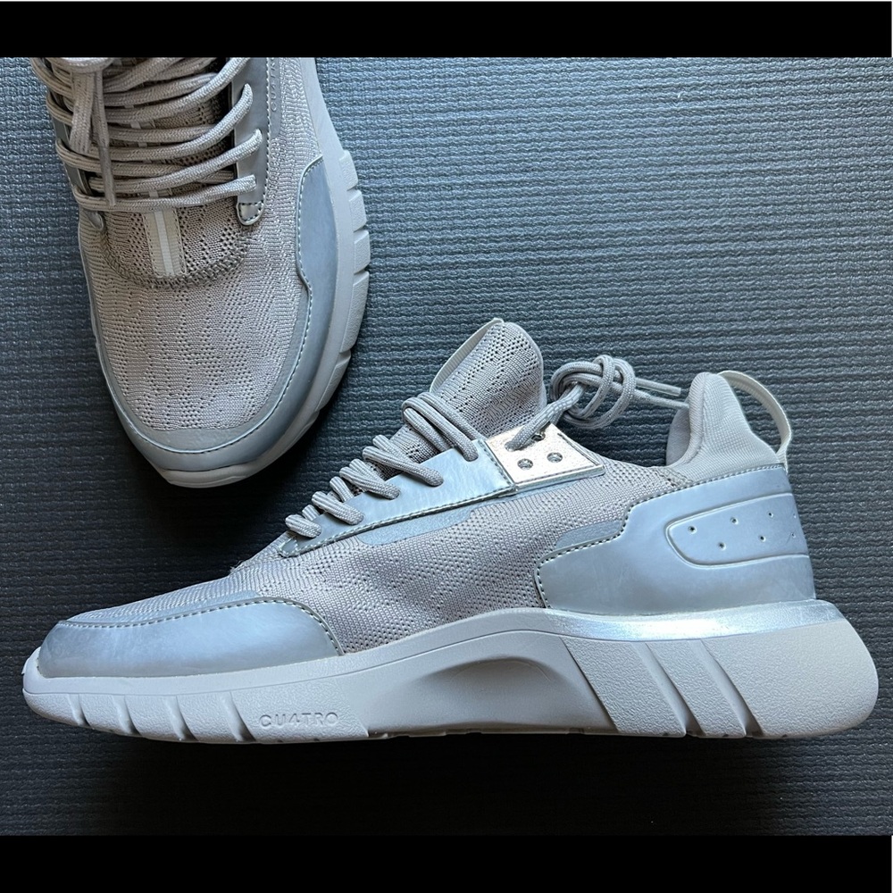 CU4TRO CUATRO Striker Sample Adult Size 9 Galactic Silver - Picture 2 of 5